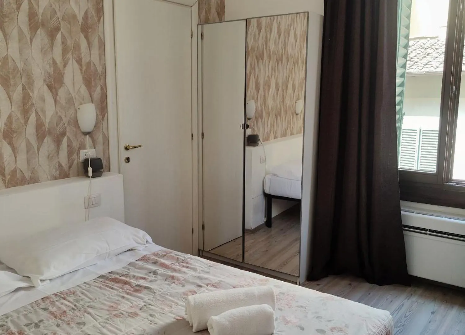 Nashira Rooms Florence Guest house
